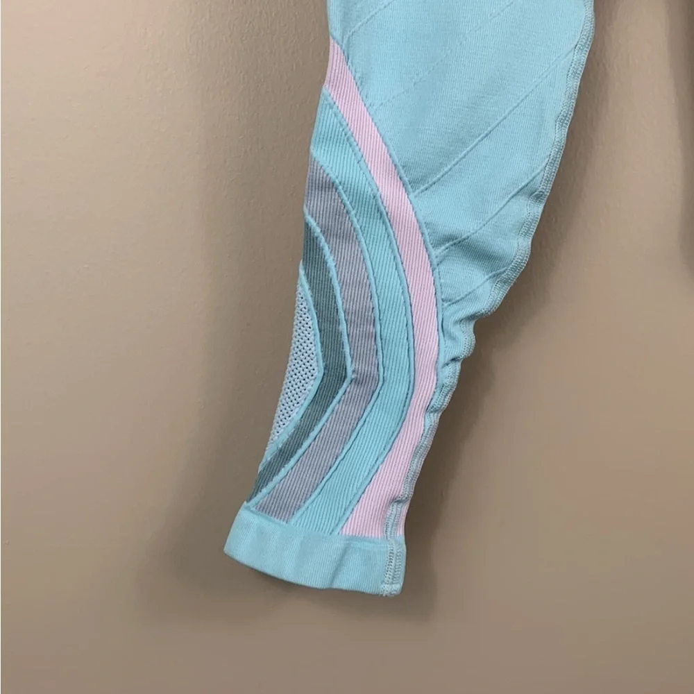 NWT Free people movement essence high waisted 7/8 leggings blue pink xs/sm